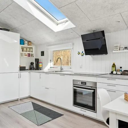 Cozy Seaside Getaway Perfect For Families With Children Ebeltoft