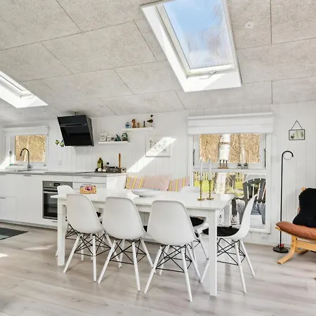 Cozy Seaside Getaway Perfect For Families With Children * Ebeltoft