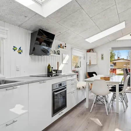 Cozy Seaside Getaway Perfect For Families With Children